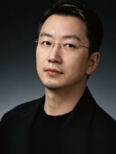 袁立
